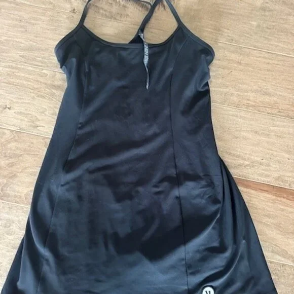Vuori One Shot Black Tennis Dress M - Picture 5 of 6